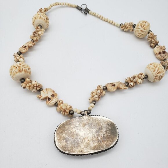 Lot of Vintage Carved Bone or Plastic Necklaces and Bracelets from India? - Picture 13 of 15